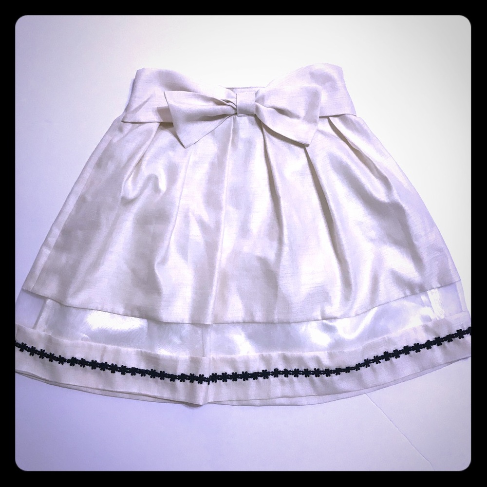 MARUG Lolita Style Flared Cream Skirt w Bow SK-13